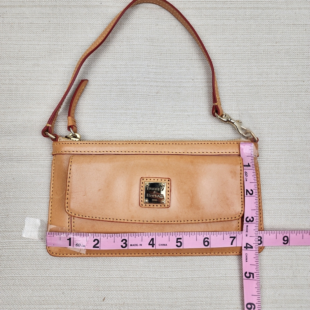 Dooney & Bourke Tan Natural Leather Wristlet Pouch Clutch - Picture 9 of 17